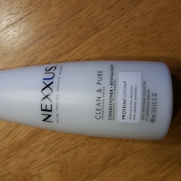 NEXXUS CLEAN & PURE CONDITIONER, 13.5oz - Picture 2 of 3